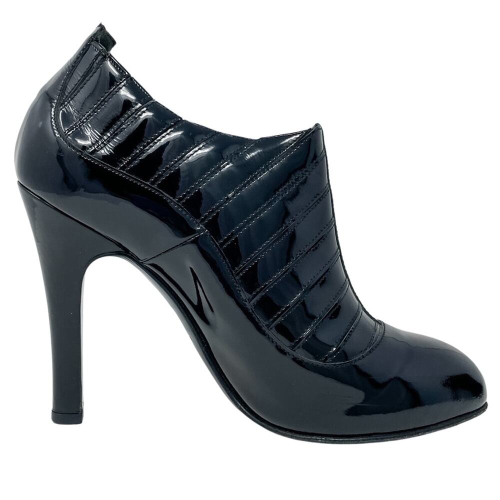 Chanel vintage 2006 Paris New York Patent Leather Booties size 38.5 US 7-7.5 - Picture 7 of 14